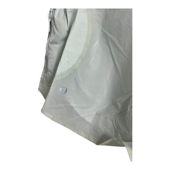 Lululemon Step out Short NWT 3" inseam size 8 Wind Running Athleisure Athletic - Picture 8 of 13